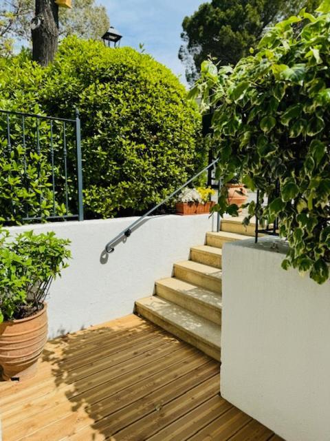 Les Cistes Bed and Breakfast Mallemort Εξωτερικό φωτογραφία